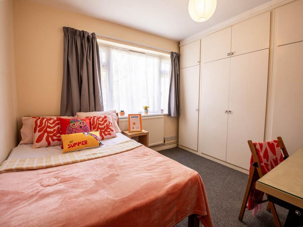 71beaconsfieldflat1