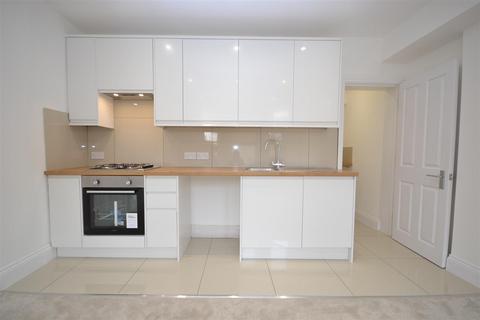 2 bedroom flat to rent, Preston Road, Brighton