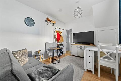 undefined, Prince Road, London, SE25 6NW