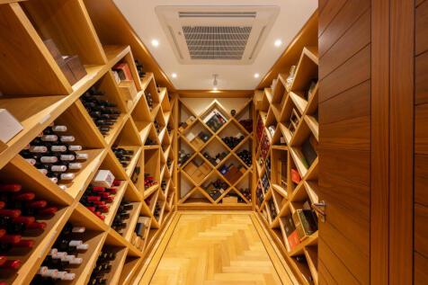 85138 house goodyers gardens london greater londo