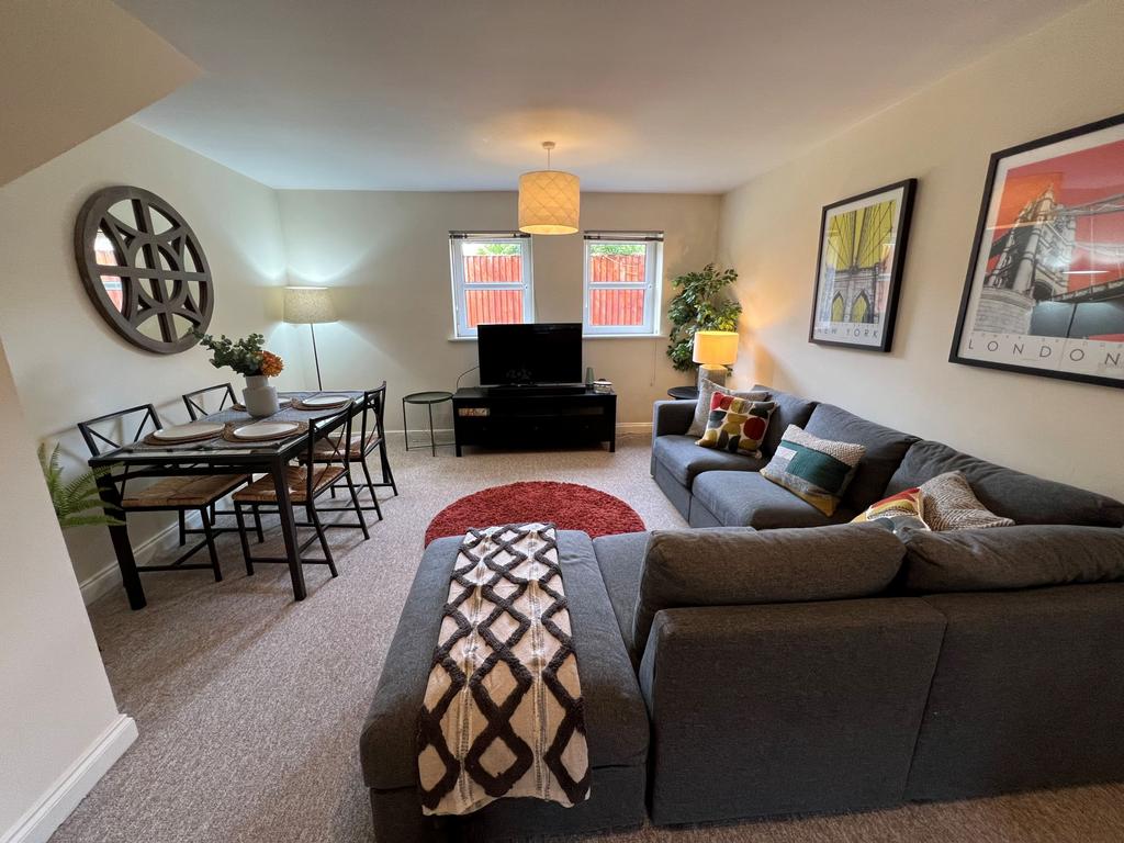 Living/Dining Room