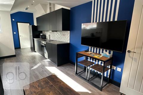 1 bedroom in a house share to rent, Oxford Street, Coventry