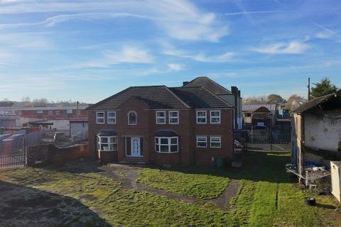 3 bedroom detached house for sale, Marchant Street, Castleford