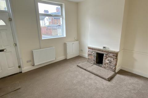 2 bedroom terraced house to rent, Kingston Street, Goole