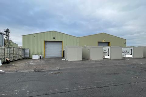 Industrial unit to rent - Industrial Workshops, Staddlethorpe Broad Lane, Gilberdyke, Brough, East Riding Of Yorkshire, HU15 2TD