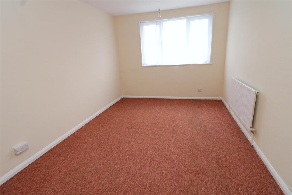 Bedroom 1.JPG