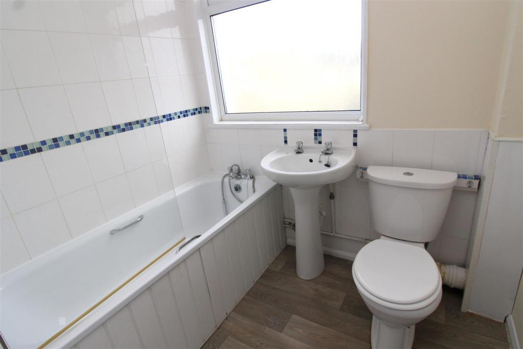 Bathroom.JPG