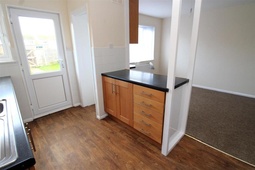Kitchen 2.JPG
