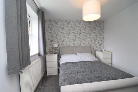 15 Aire Close, Brough, HU15 1GJ