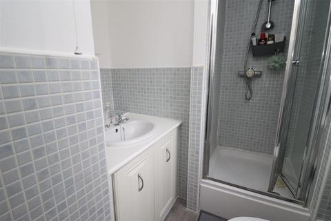 15 Aire Close, Brough, HU15 1GJ