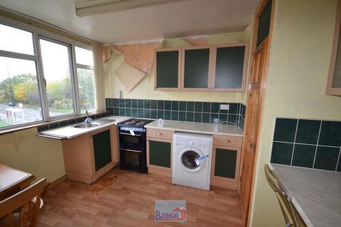 2 bedroom flat for sale, Greyfriars Court, Sadler Road, CV6