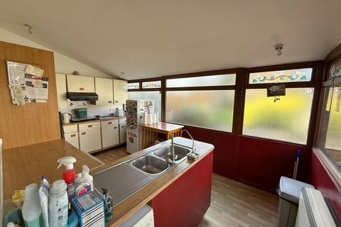 undefined, Tewkesbury GL20
