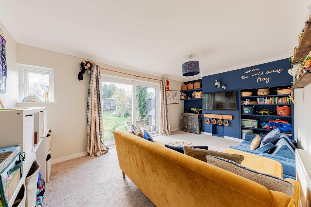 Living Room (3)