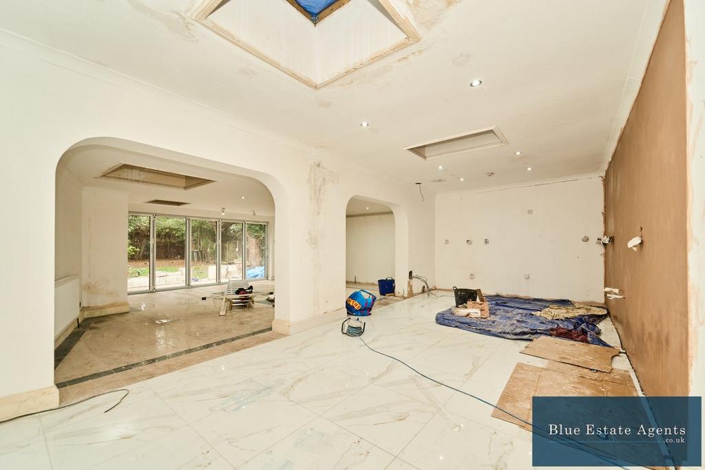 Kitchen Living Area