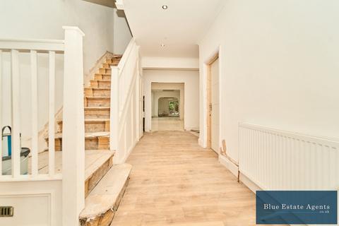 5 bedroom semi-detached house for sale, Jersey Road, Isleworth, TW7
