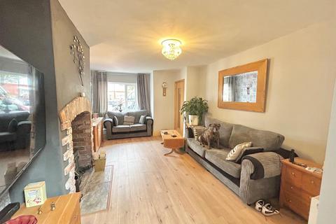 3 bedroom semi-detached house for sale, South Avenue, Hope Carr, Leigh