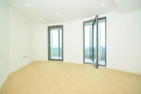 2 bedroom flat to rent, Great West Quarter, Brentford, TW8
