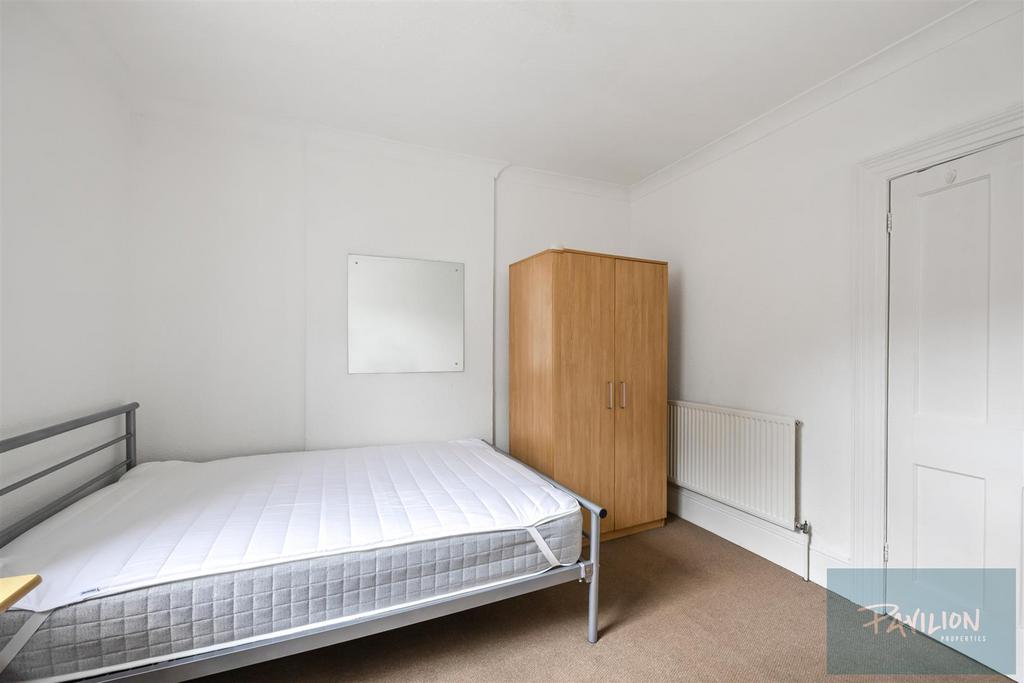 Coombe Road, 26 A-009.JPG