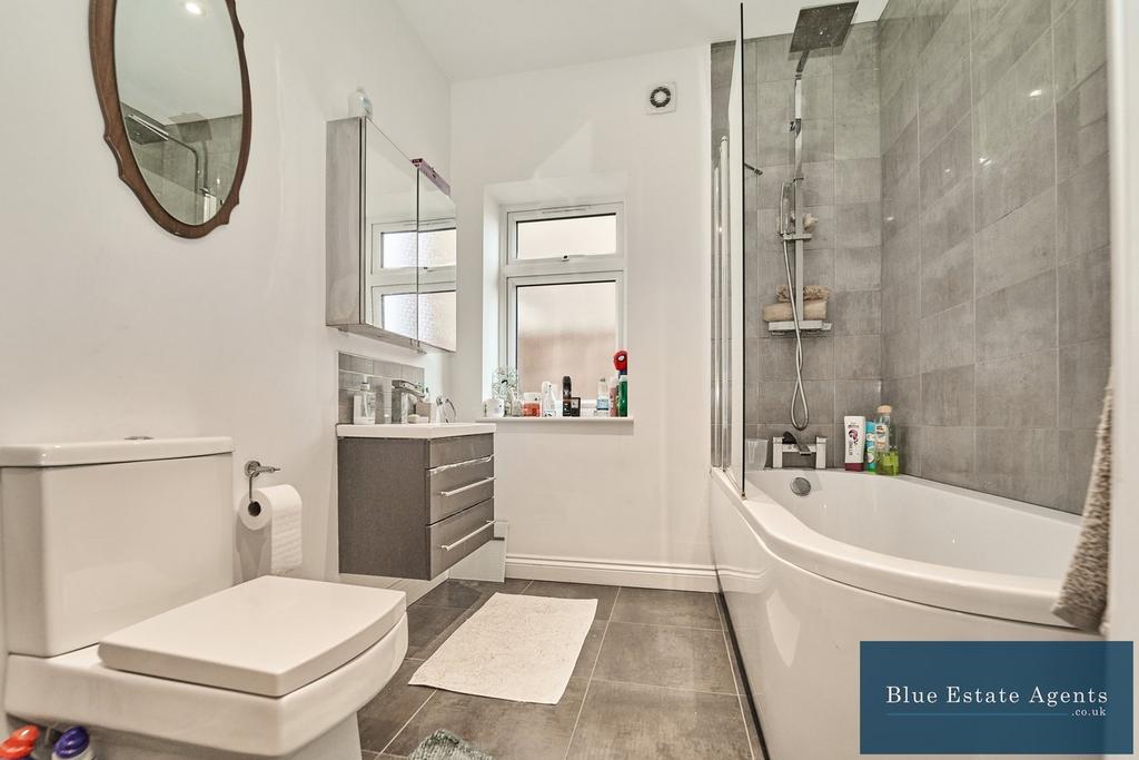 Ground Floor Bathroom Suite