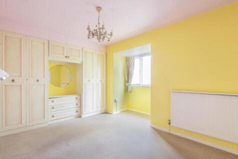 85138 flat finchley road london greater london nw
