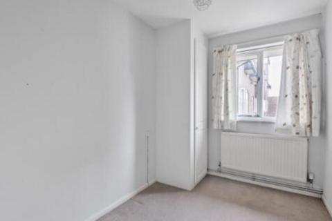 2 bedroom flat for sale, Birnbeck Court Finchley Road NW11 6BB