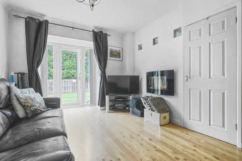 1 bedroom apartment for sale, Crouchfield, Chapmore End, SG12