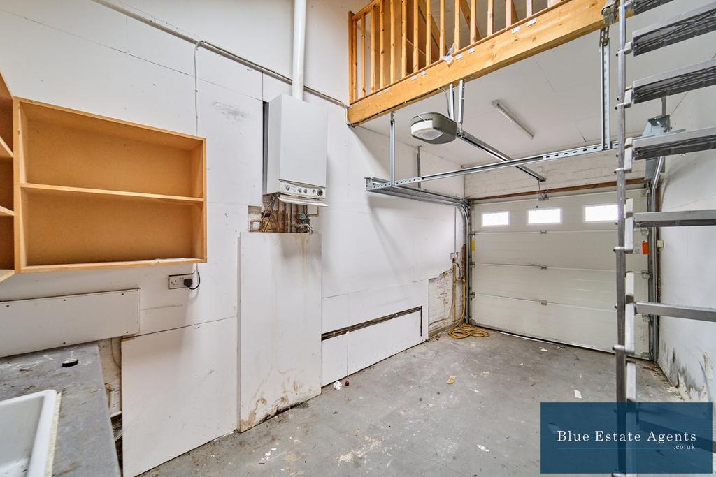 Side Garage Internal
