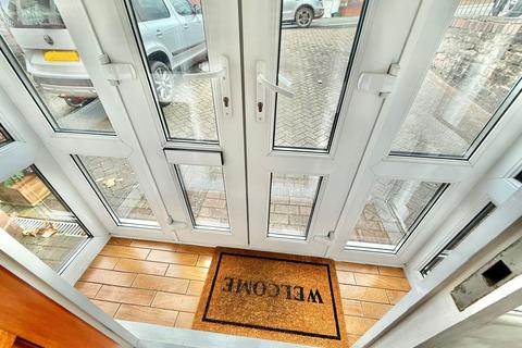 3 bedroom semi-detached house for sale, Robert Street, Dudley DY3