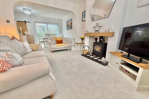 3 bedroom semi-detached house for sale, Robert Street, Dudley DY3