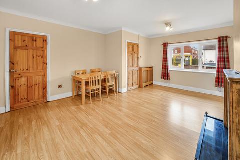 3 bedroom property to rent, Windermere Avenue, St. Helens, WA11