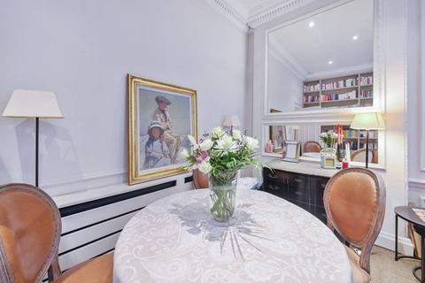 1 bedroom flat to rent, Culford Gardens, Sloane Square, London, SW3