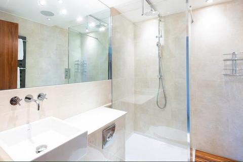 3 bedroom property to rent, Young Street, London W8