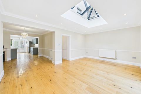 4 bedroom detached house for sale, Grand Avenue, Worthing, BN11