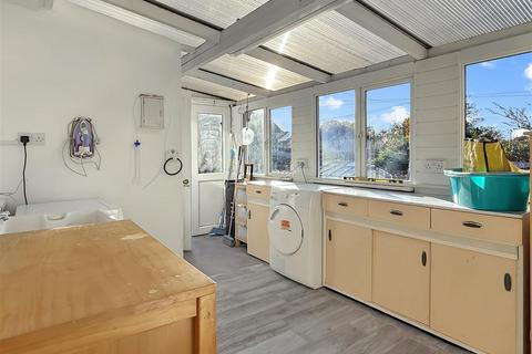 3 bedroom detached bungalow for sale, Highbury Road, Barnstaple EX32