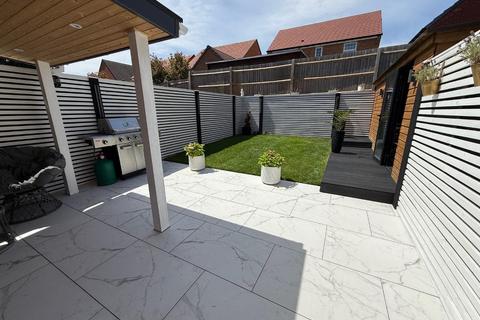undefined, Dickens Close, Northampton NN3