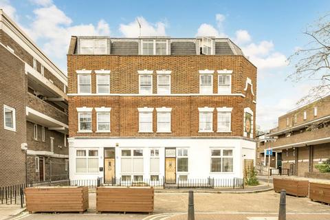 3 bedroom flat to rent, Cable Street, London E1W