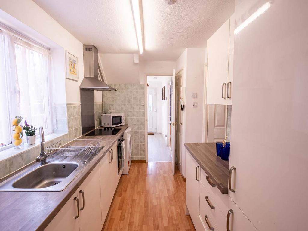 3brockenhurst studen