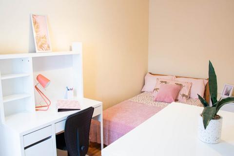 6 bedroom house to rent, Ringwood Close, Canterbury, Kent