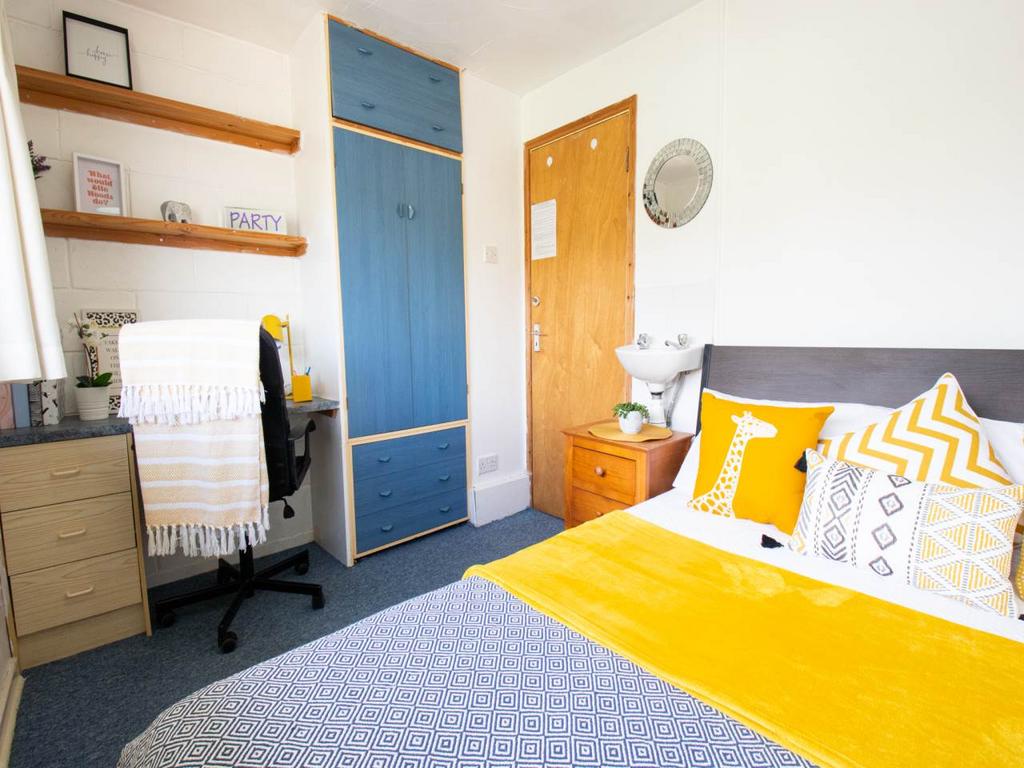 1st Floor Bedroom
