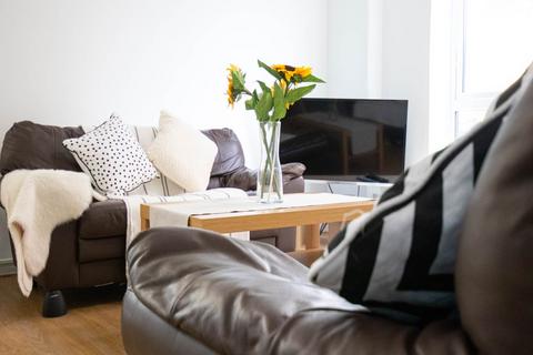 5 bedroom house to rent, Tenterden Drive, Canterbury,
