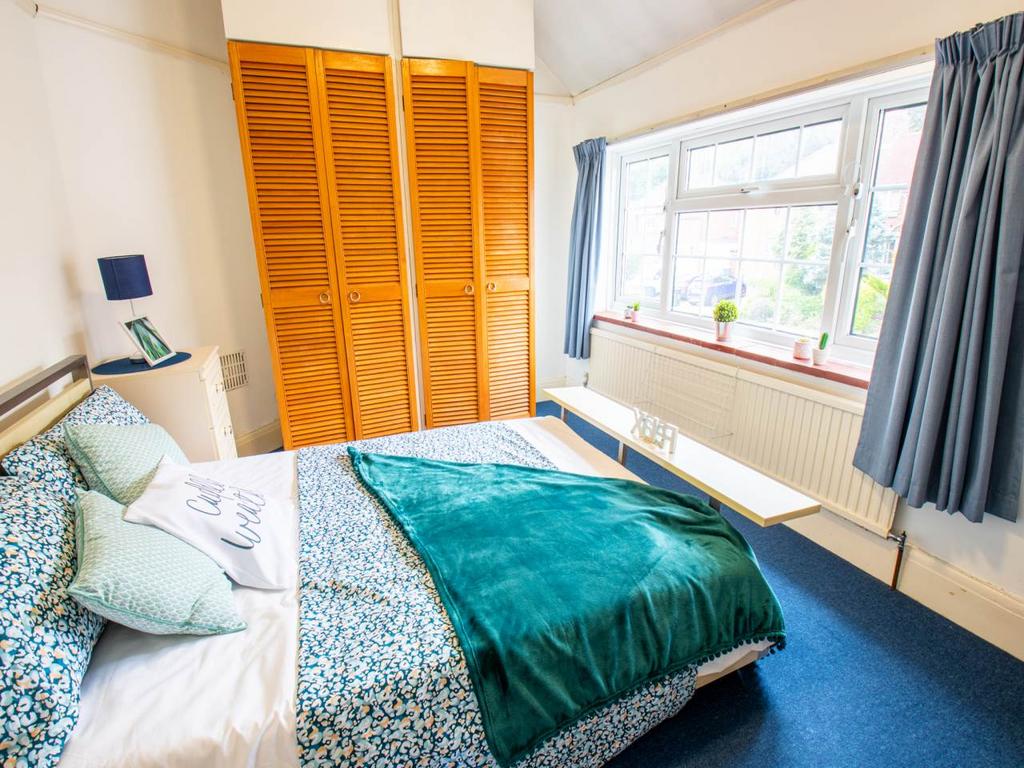 Bedroom 5
