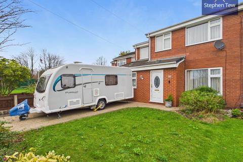 St. Georges Avenue, Westhoughton, BL5