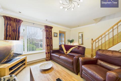 4 bedroom semi-detached house for sale, St. Georges Avenue, Westhoughton, BL5