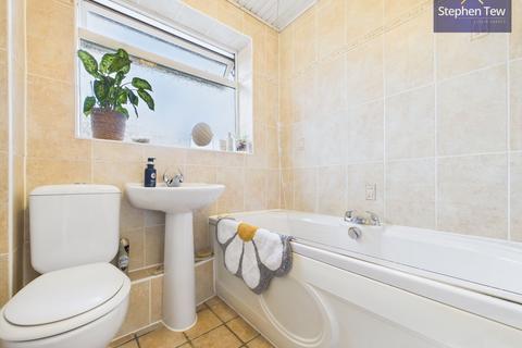 4 bedroom semi-detached house for sale, St. Georges Avenue, Westhoughton, BL5
