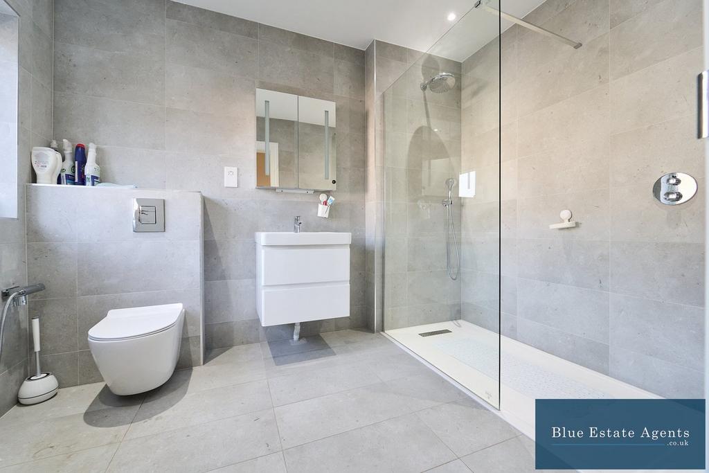 Ground Floor Shower & WC Suite