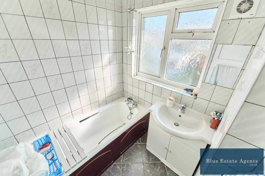 First Floor Family Bathroom Suite