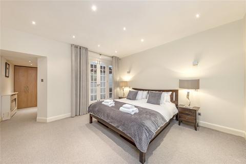 2 bedroom apartment for sale, Mount Street, London, W1K
