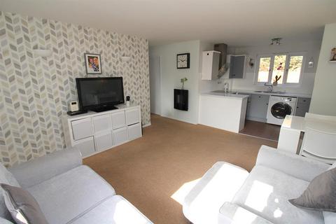 2 bedroom maisonette for sale, Gilson Close, Chelmsford