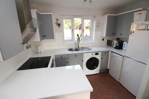 2 bedroom maisonette for sale, Gilson Close, Chelmsford