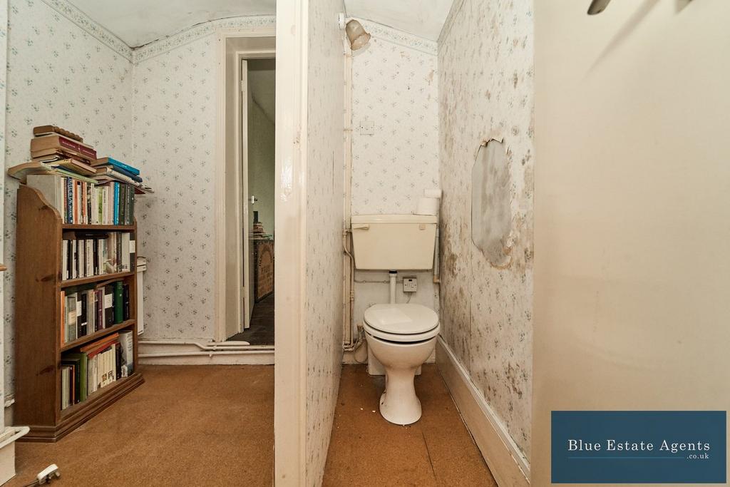 First Floor WC
